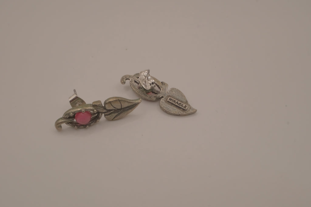 Vintage Miracle leaf stud earring
