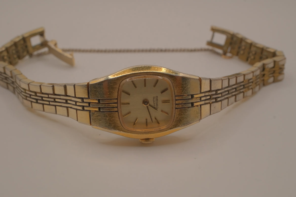 Seiko women's gold-tone quartz cocktail watch