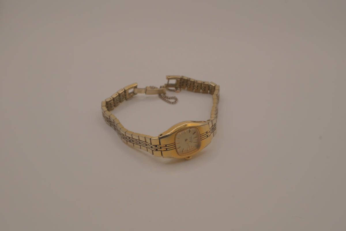 Seiko women's gold-tone quartz cocktail watch