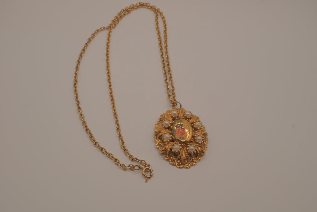 Vintage Victorian Revival style oval filigree pendant necklace