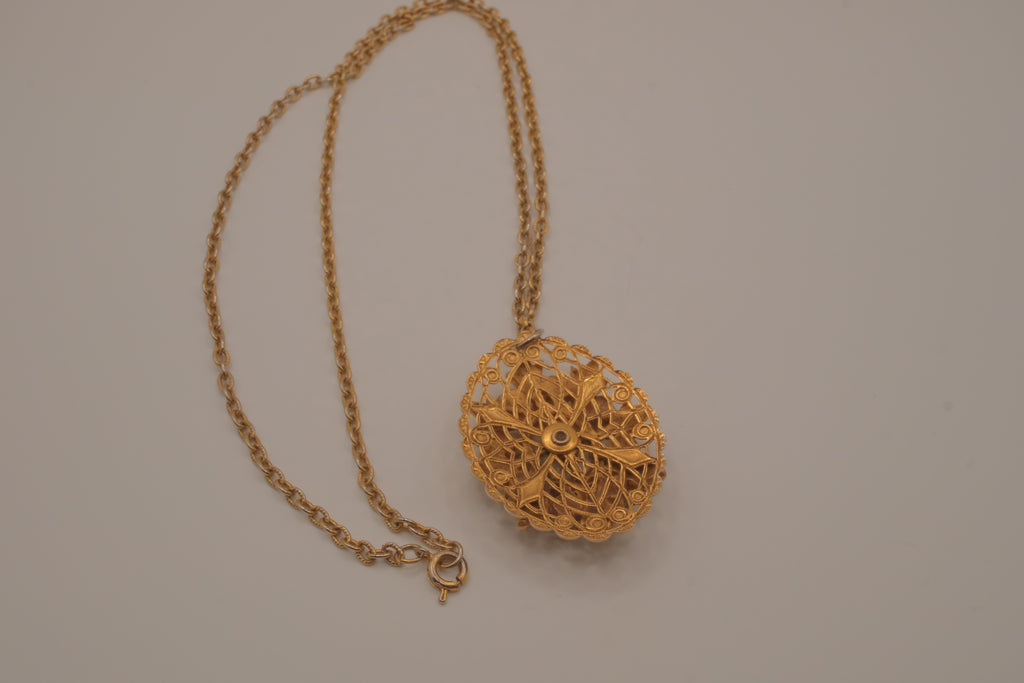 Vintage Victorian Revival style oval filigree pendant necklace