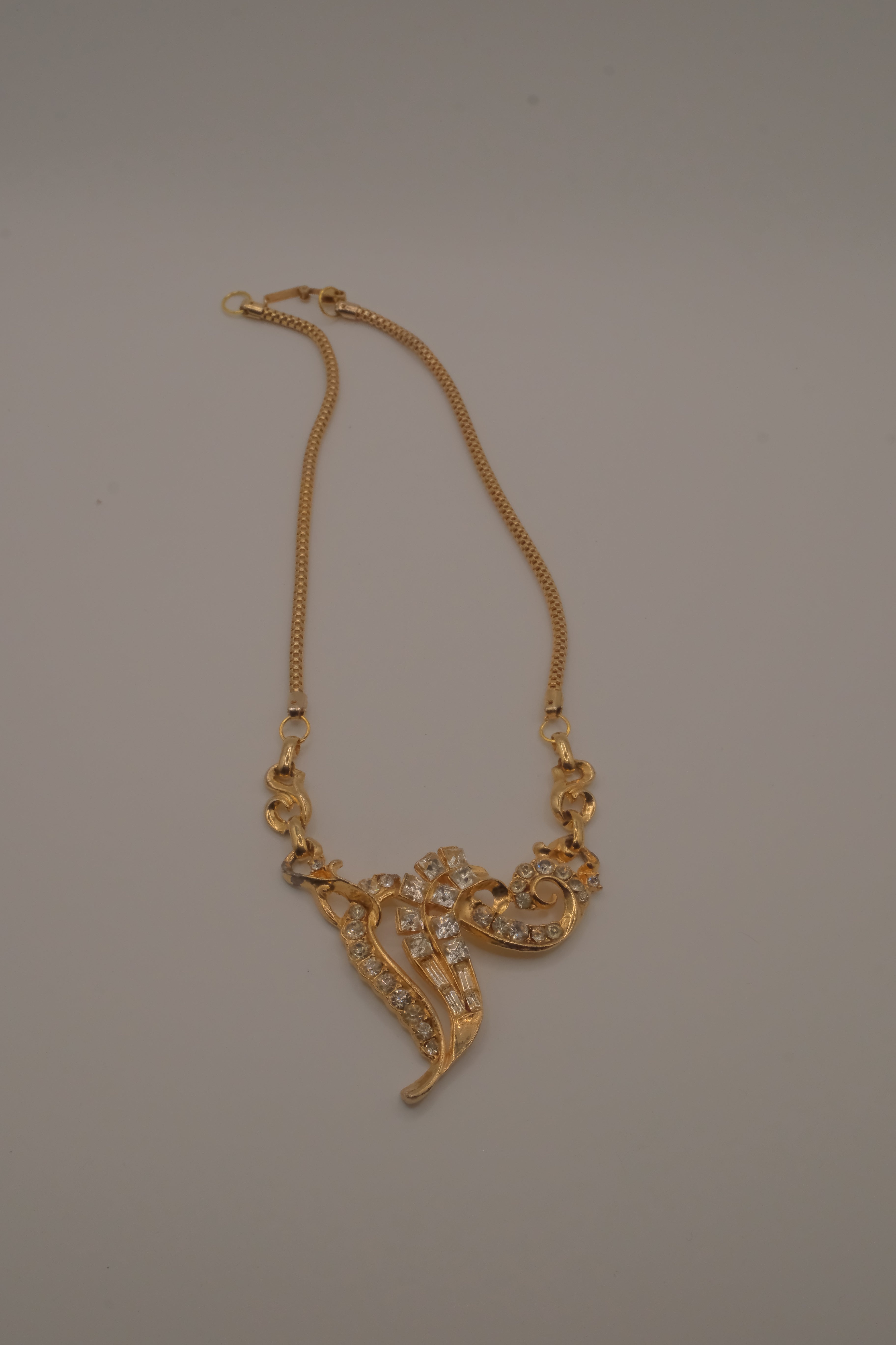 Vintage &nbsp;asymmetrical abstract pendant necklace