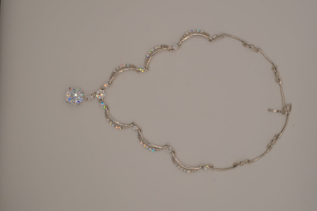 Vintage scalloped rhinestone choker necklace
