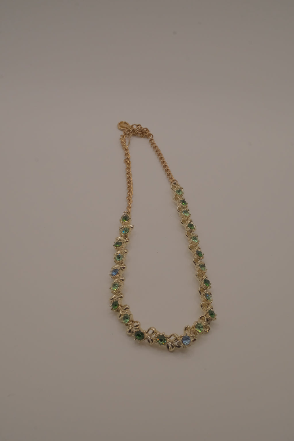 Vintage Green rhinestone flower necklace