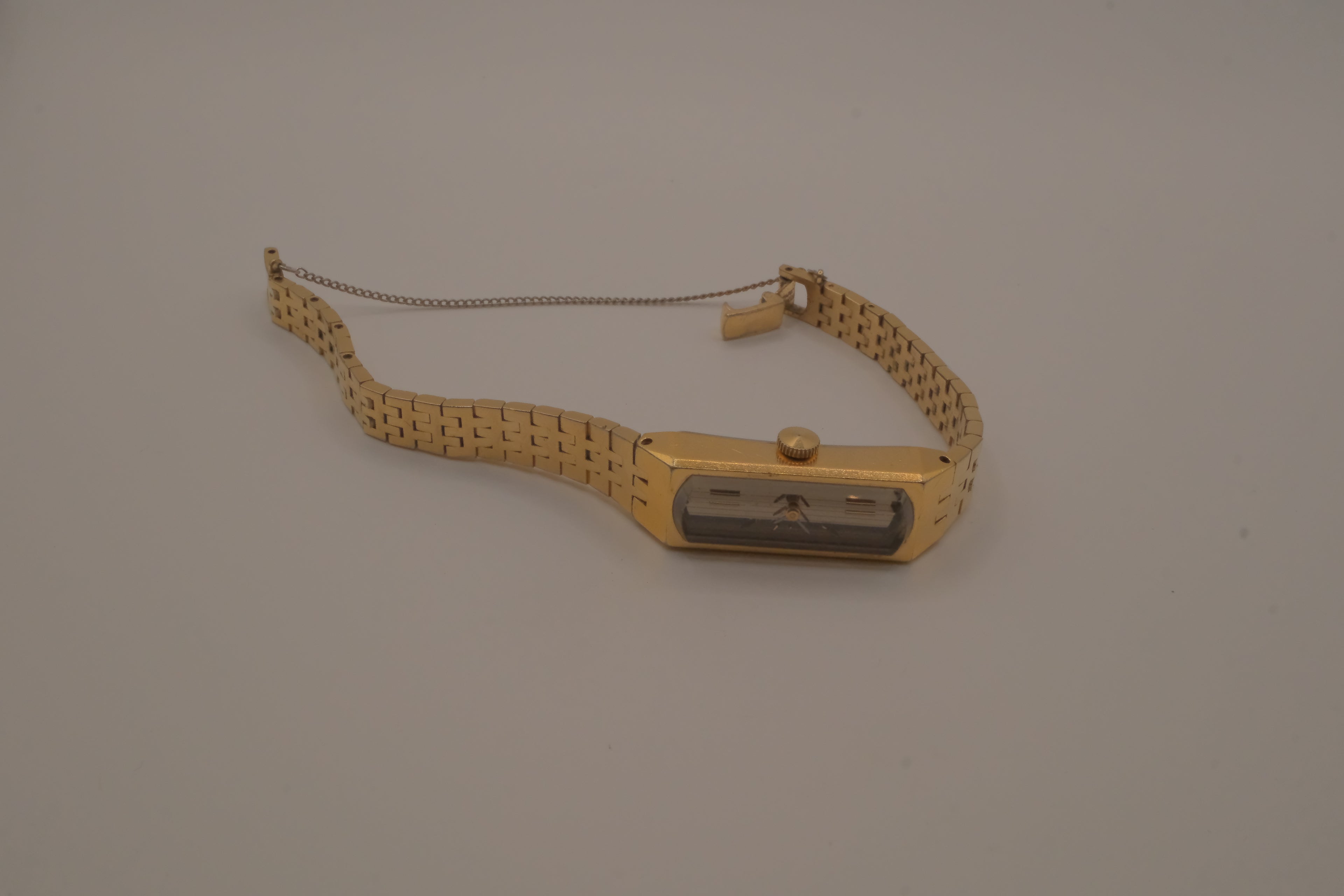 Vintage 1979 Gold-Plated Seiko Mechanical Watch with Faceted Glass