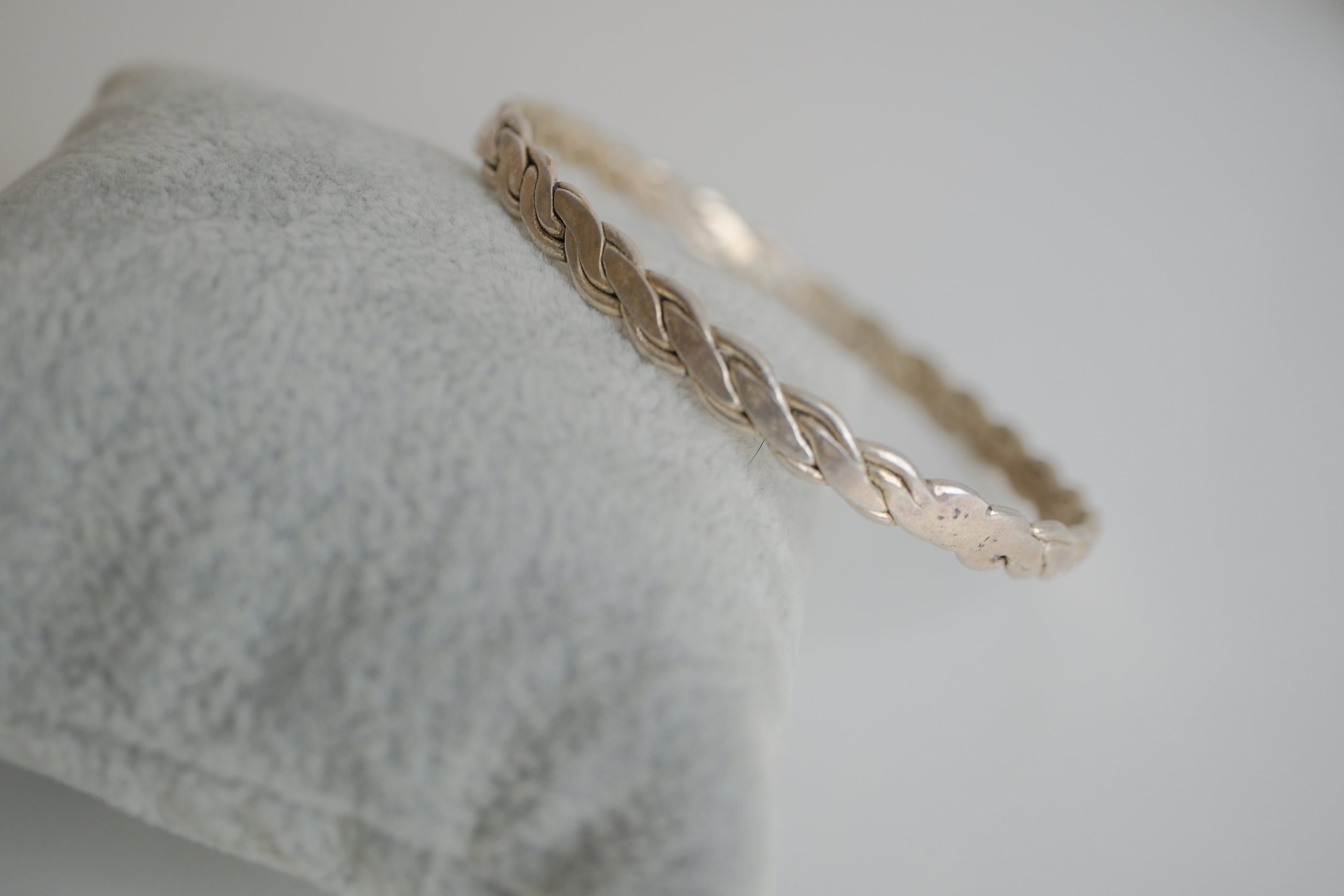 Vintage 925 Sterling silver braided bangle bracelet