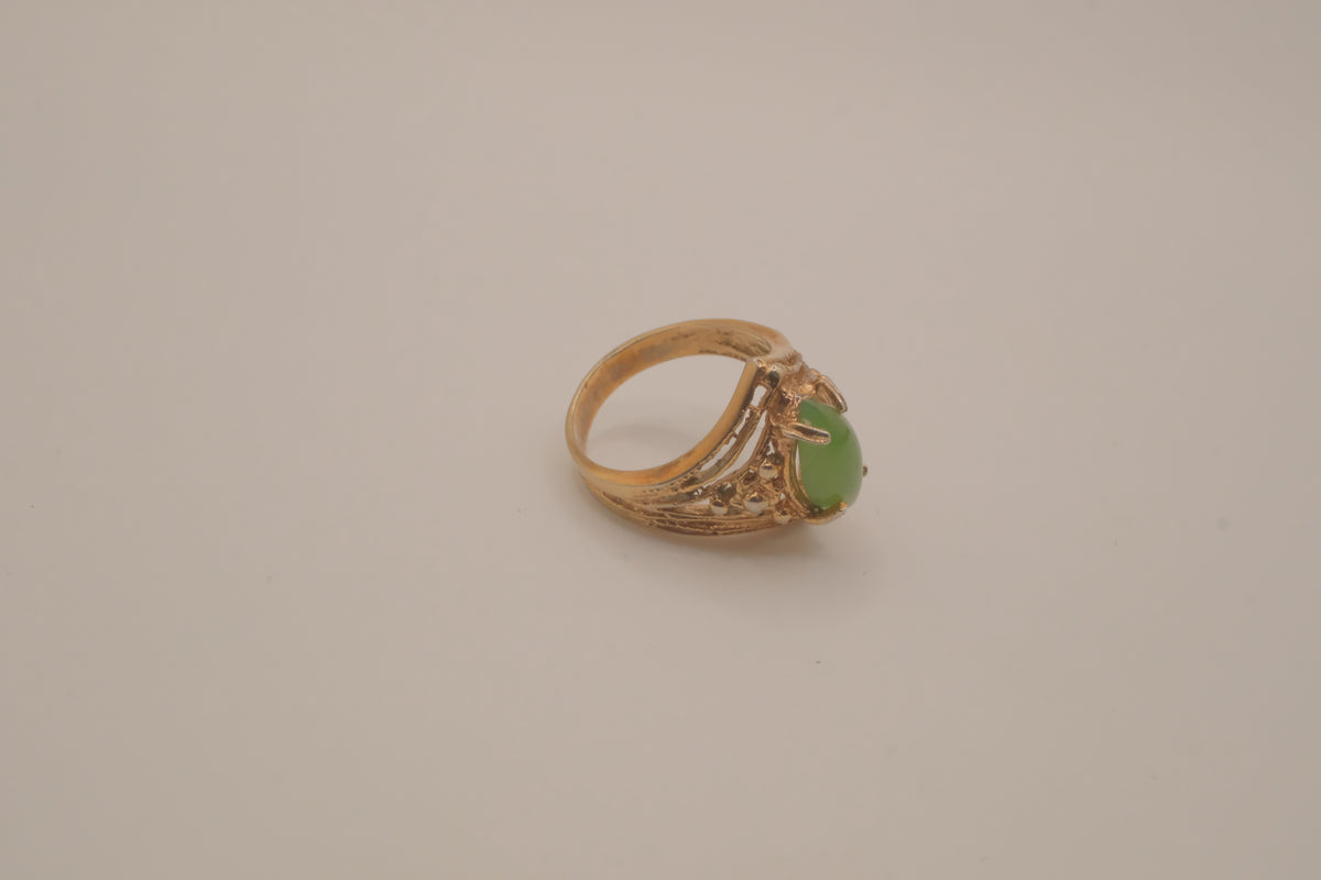 Vintage marquise-cut jade cocktail ring