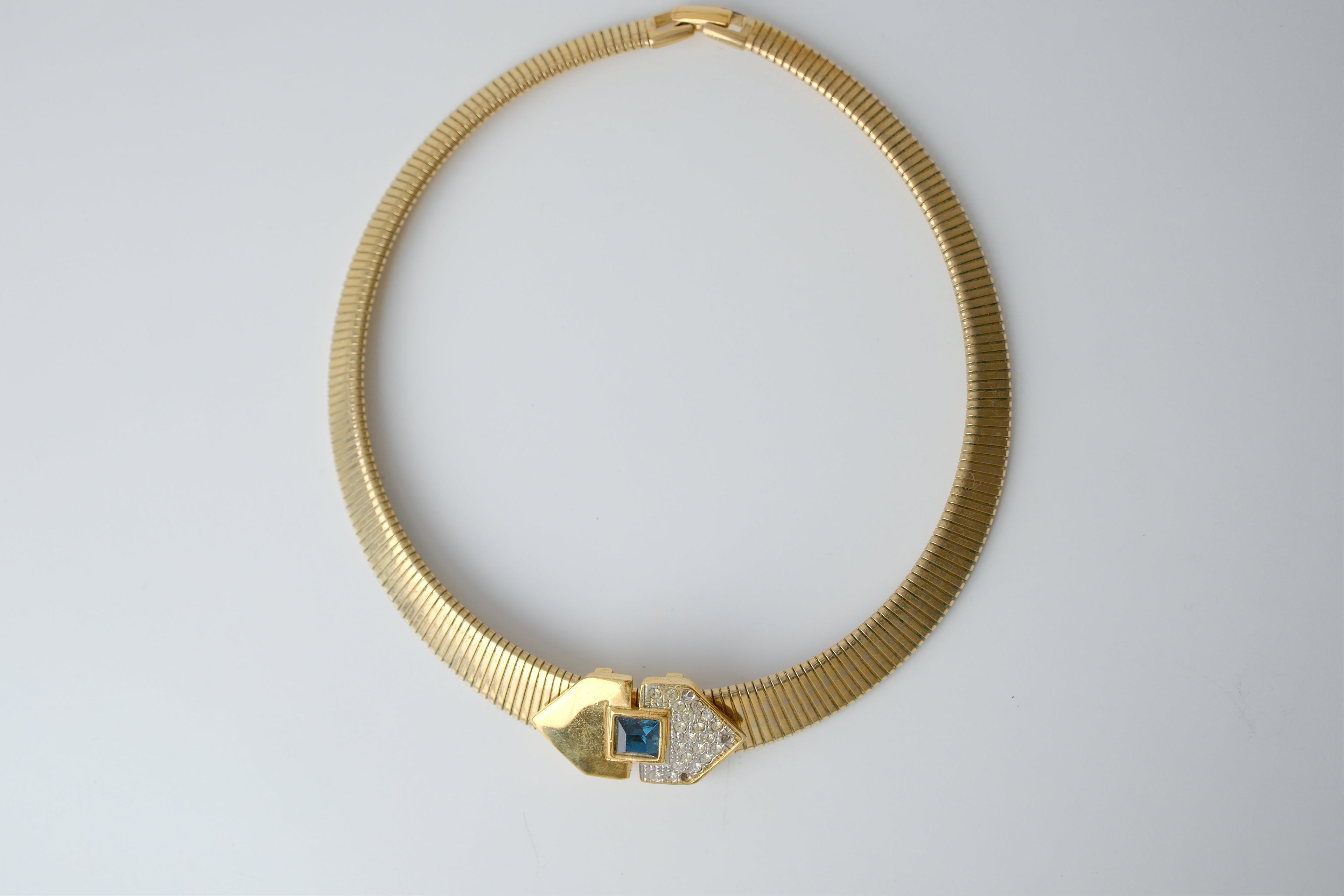 Vintage Gold tone choker necklace with slider pendant