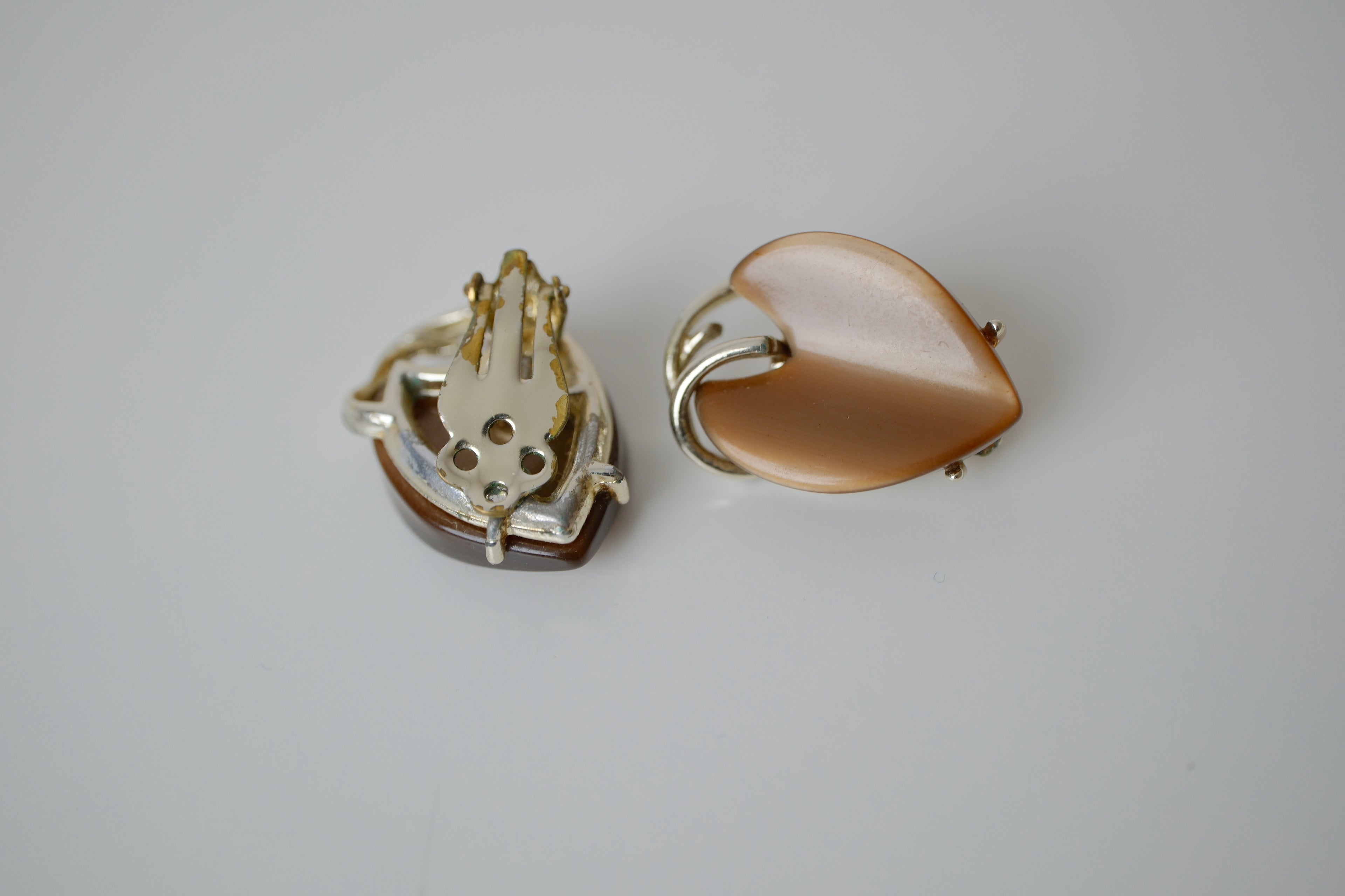 Vintage Brown Heart clip-on earrings