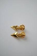 Arrow-shaped stud clip-on earrings