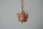 Vintage gold-tone maple leaf pendant necklace