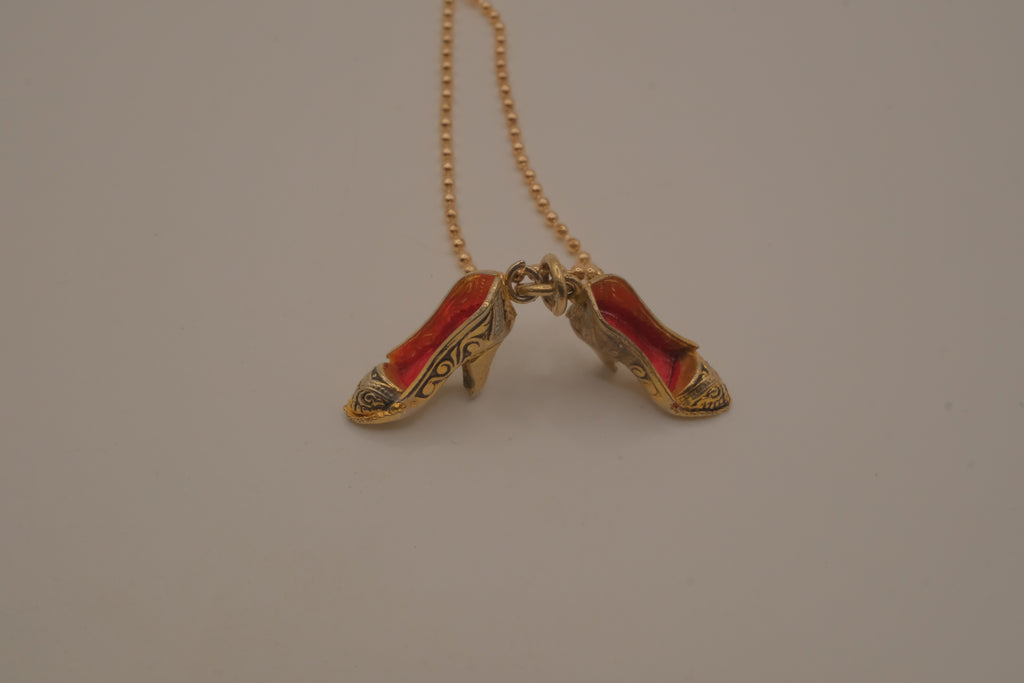Vintage High heels stiletto Damascene pendant necklace