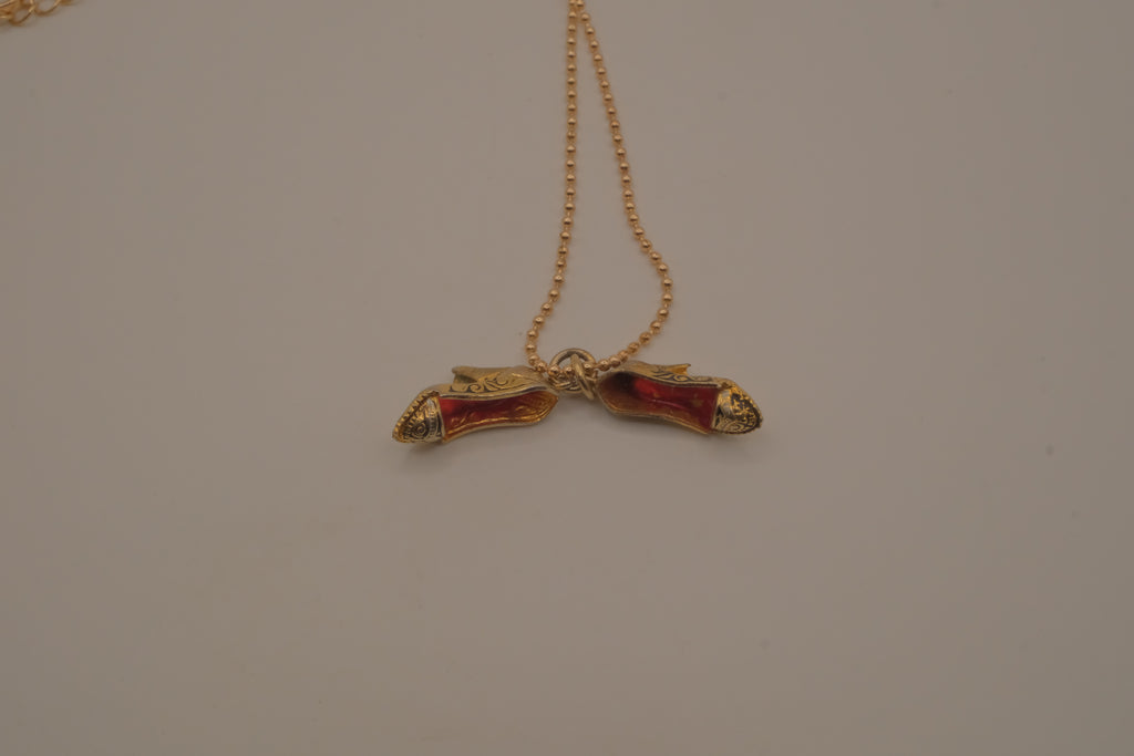 Vintage High heels stiletto Damascene pendant necklace