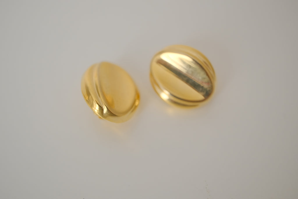 Vintage gold-toned oval clip-on earrings