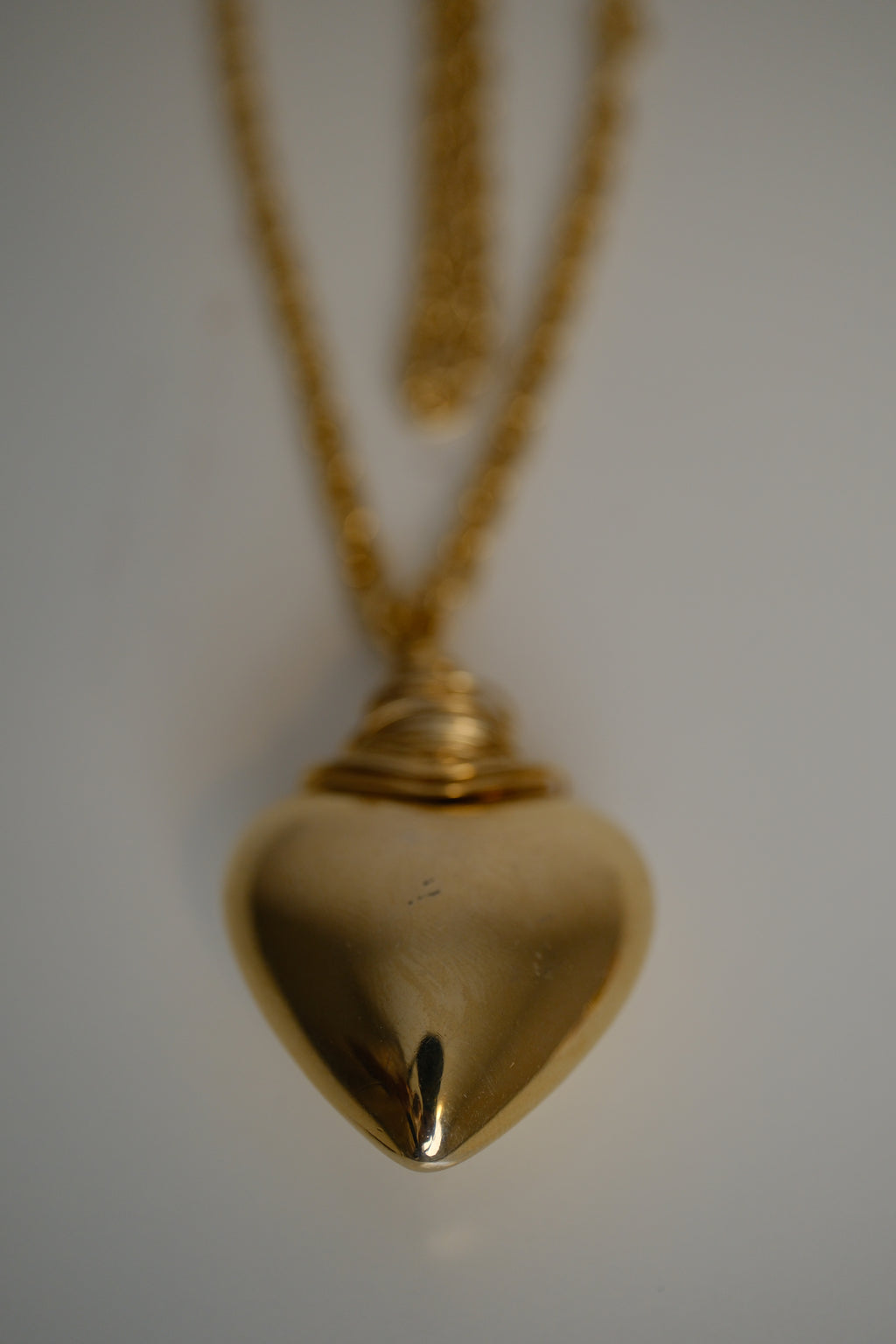 Vintage Gold-tone puffy heart pendant necklace