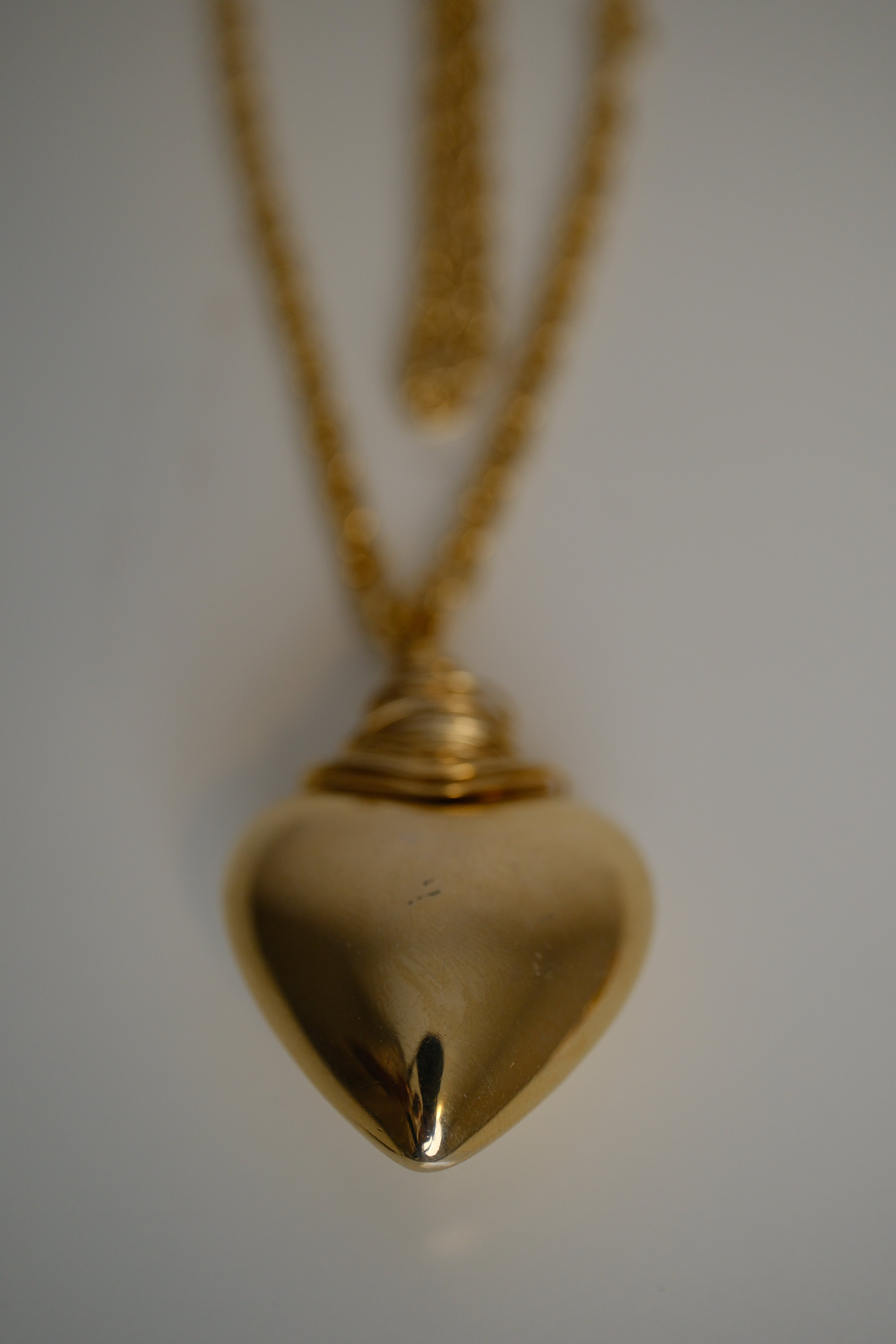 Vintage Gold-tone puffy heart pendant necklace