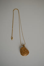Vintage Gold-tone Open filigree design heart necklace