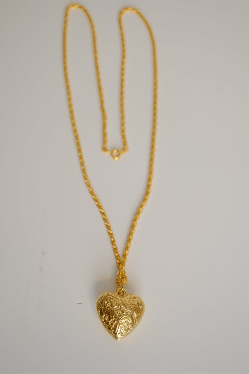 Vintage Gold Floral Heart Pendant Necklace