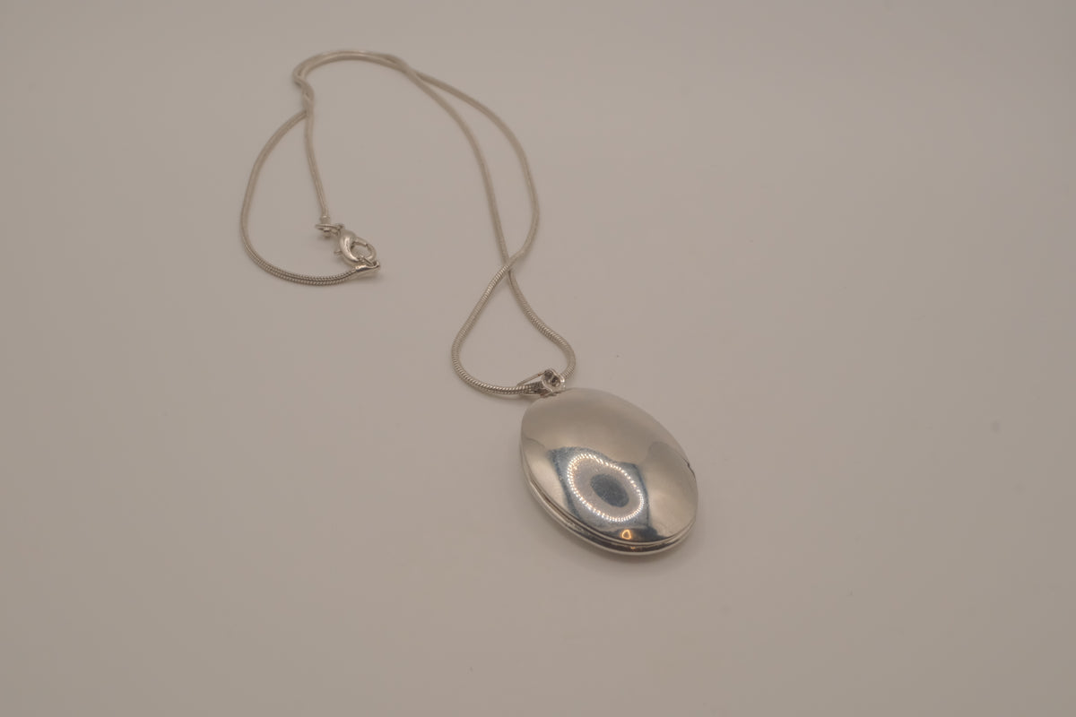 Vintage Medicine Wheel locket pendant necklace