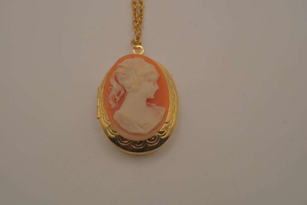 Vintage cameo locket necklace
