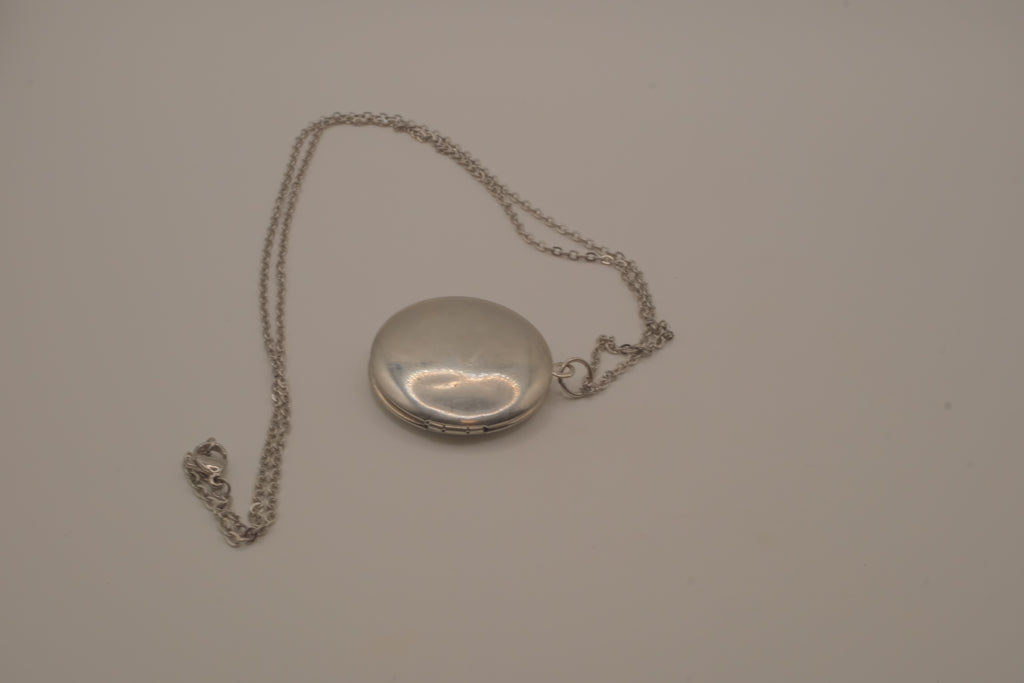 Vintage butterfly floral locket necklace