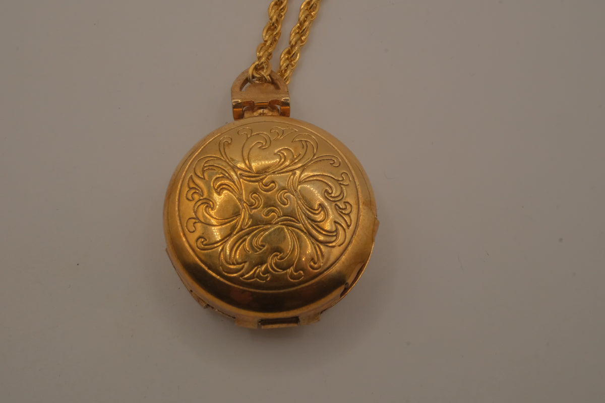 Vintage Gold Scrollwork 4-photo folding locket necklace
