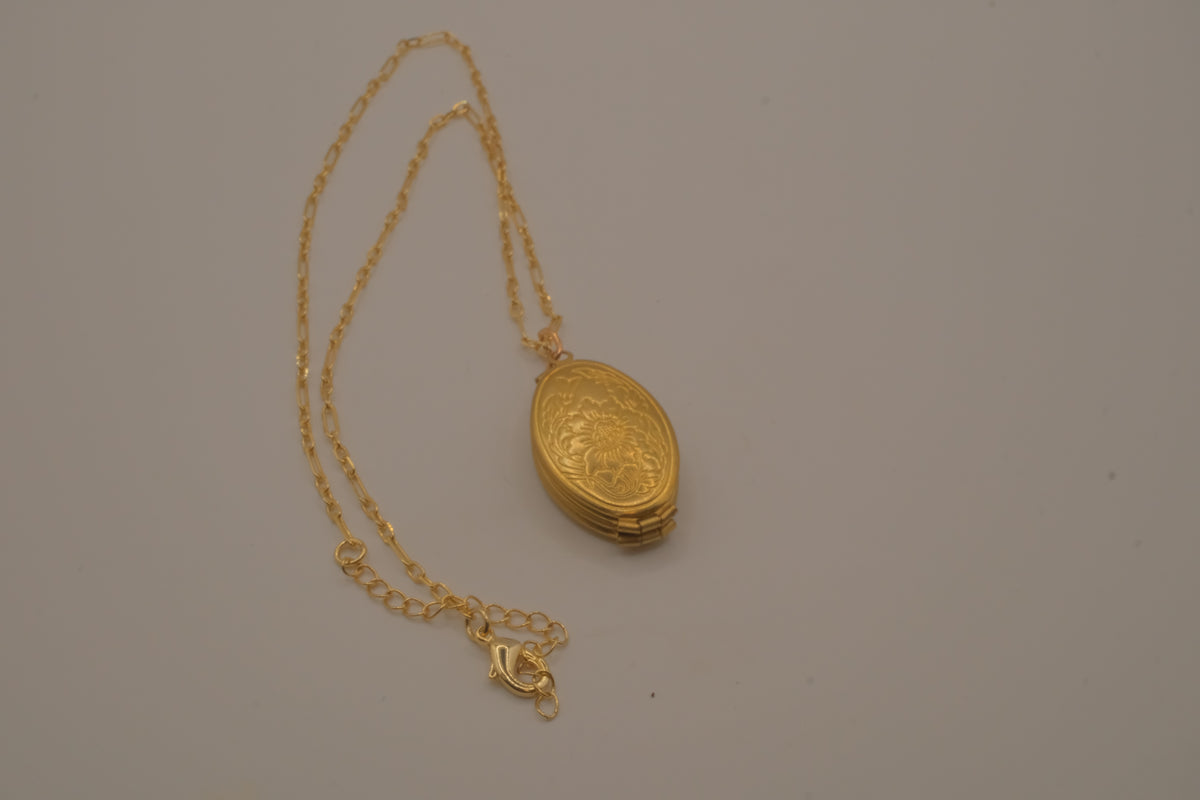 Vintage Gold Floral multi-photo folding locket necklace