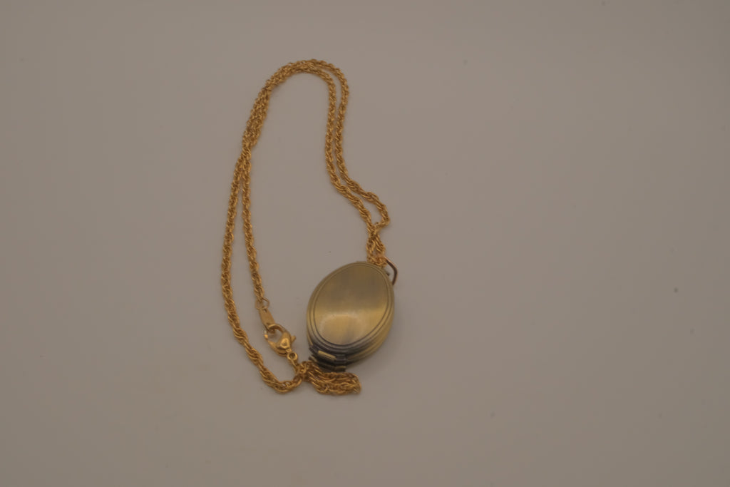 Antique bronze multi-photo expanding locket necklace