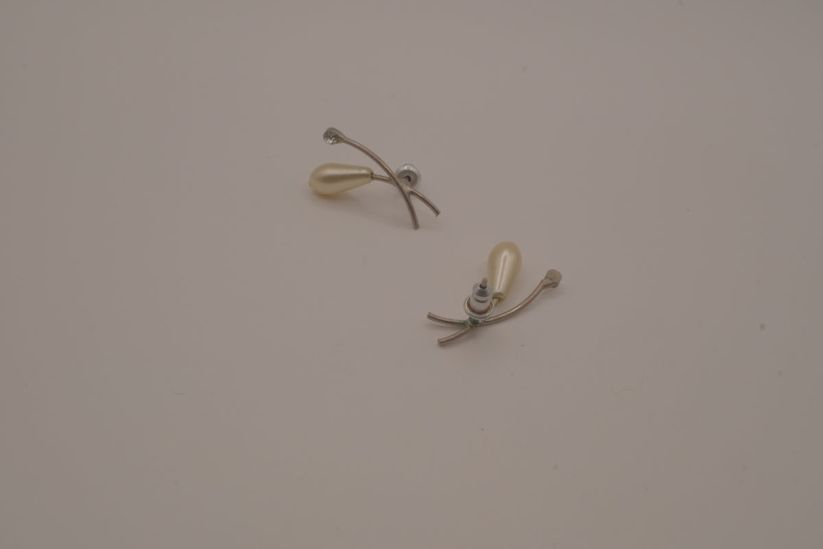 Modernist faux pearl drop earrings