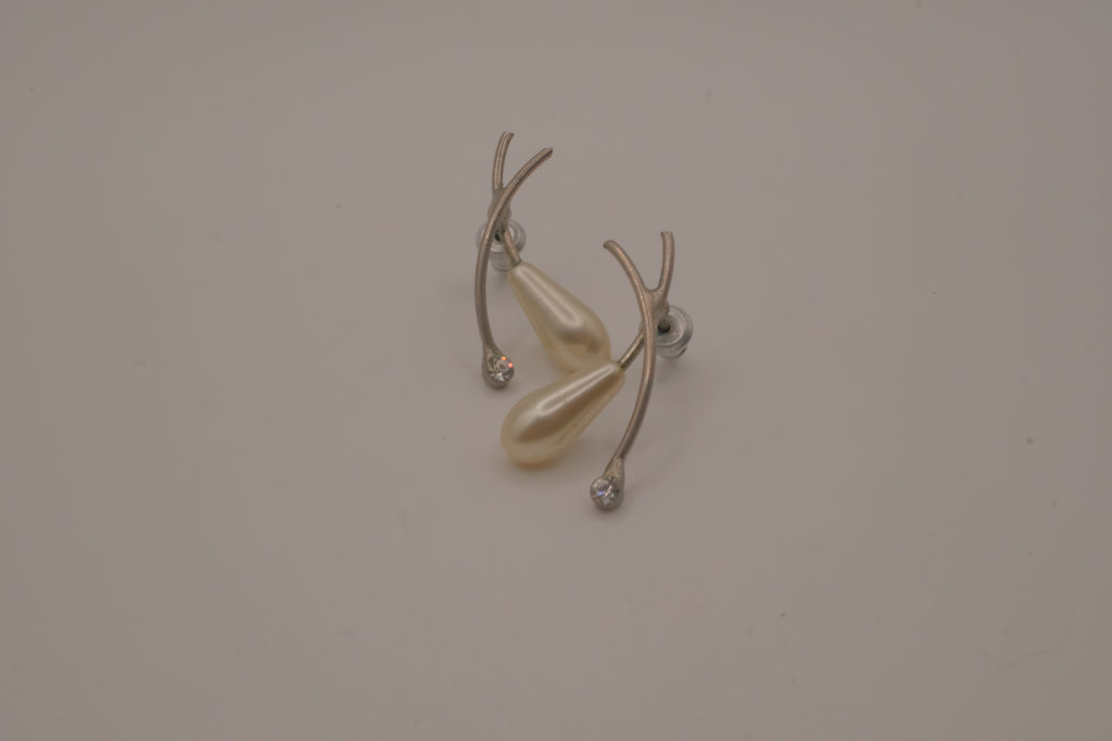 Modernist faux pearl drop earrings