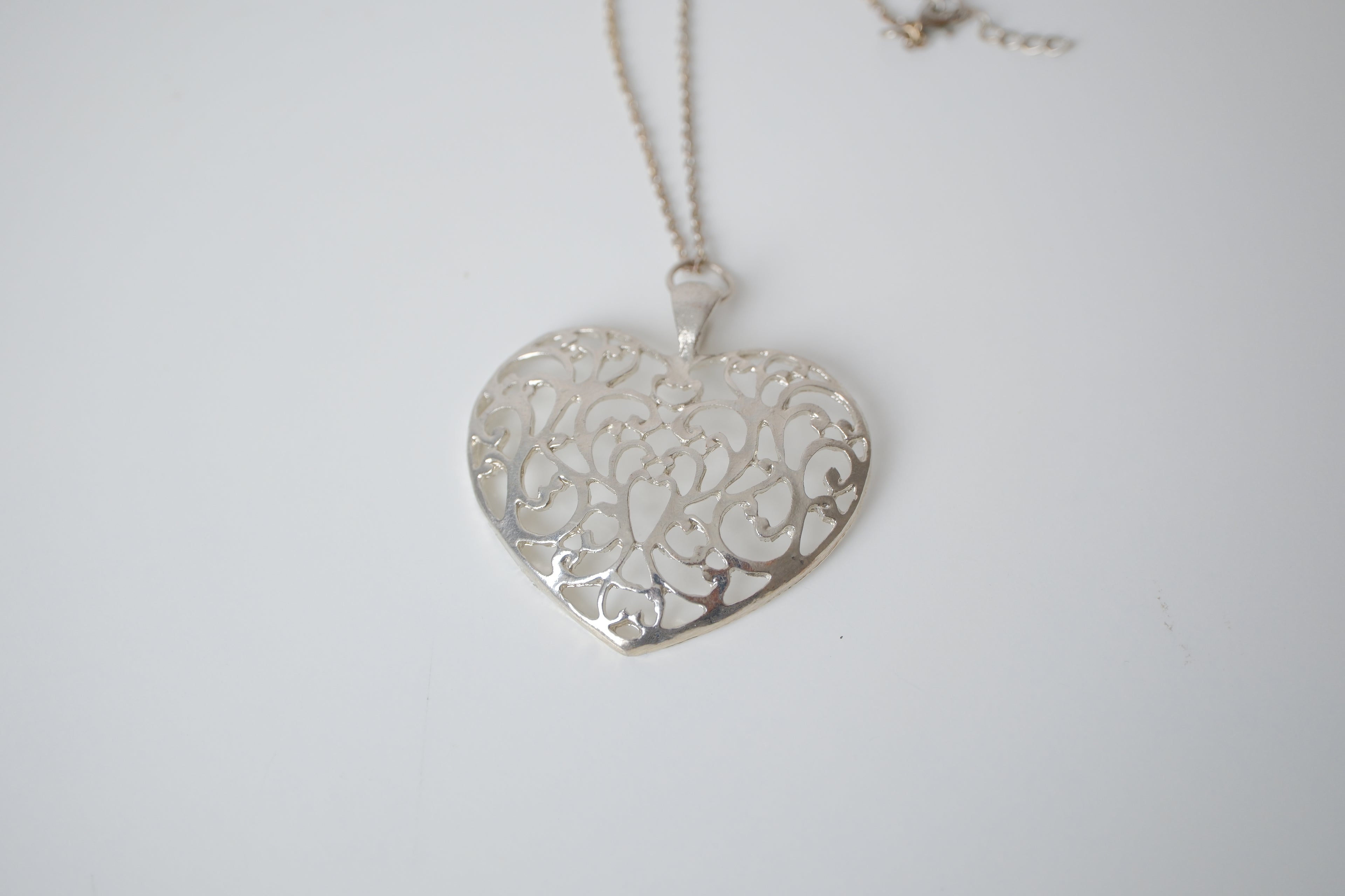Silver-tone Large filigree heart pendant necklace