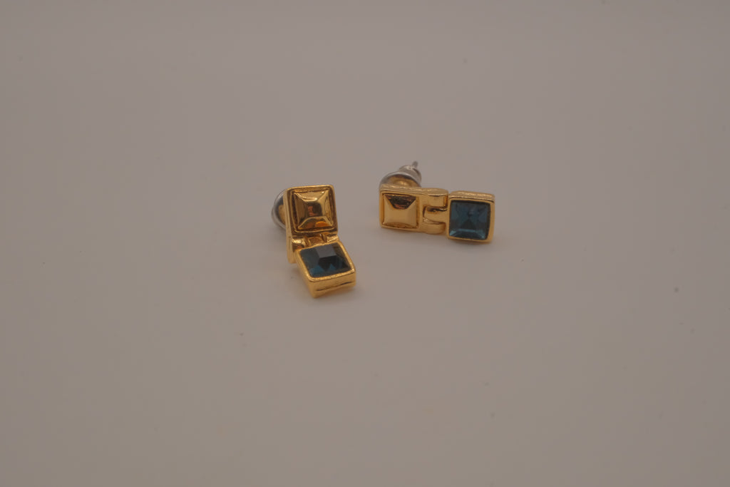 Vintage Geometric stacked-square stud earrings