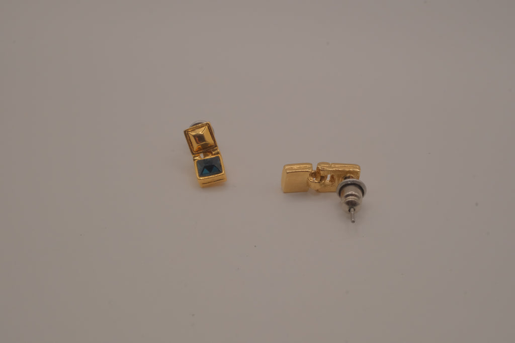 Vintage Geometric stacked-square stud earrings