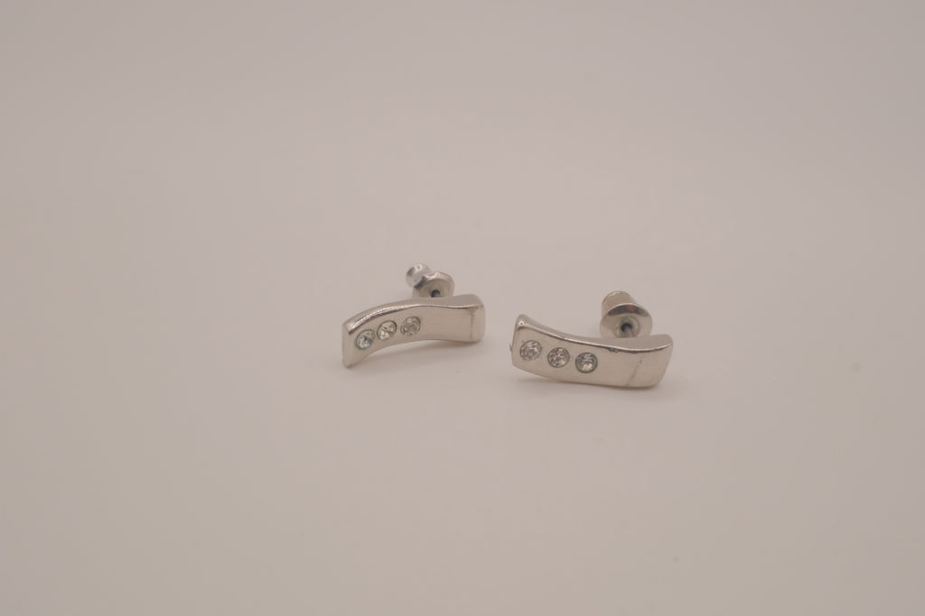 Vintage cureved bar stud earrings&nbsp;