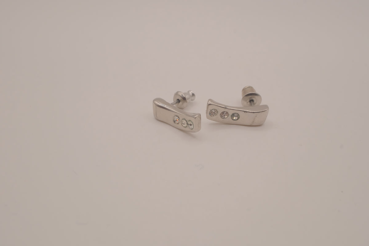 Vintage cureved bar stud earrings&nbsp;