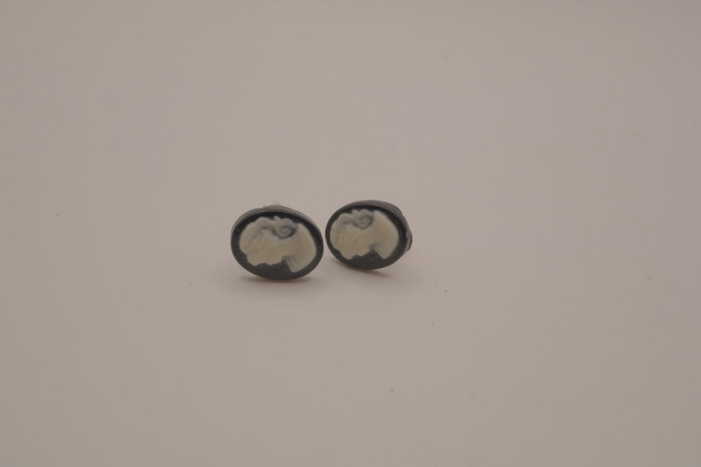 Vintage black and white cameo stud earrings