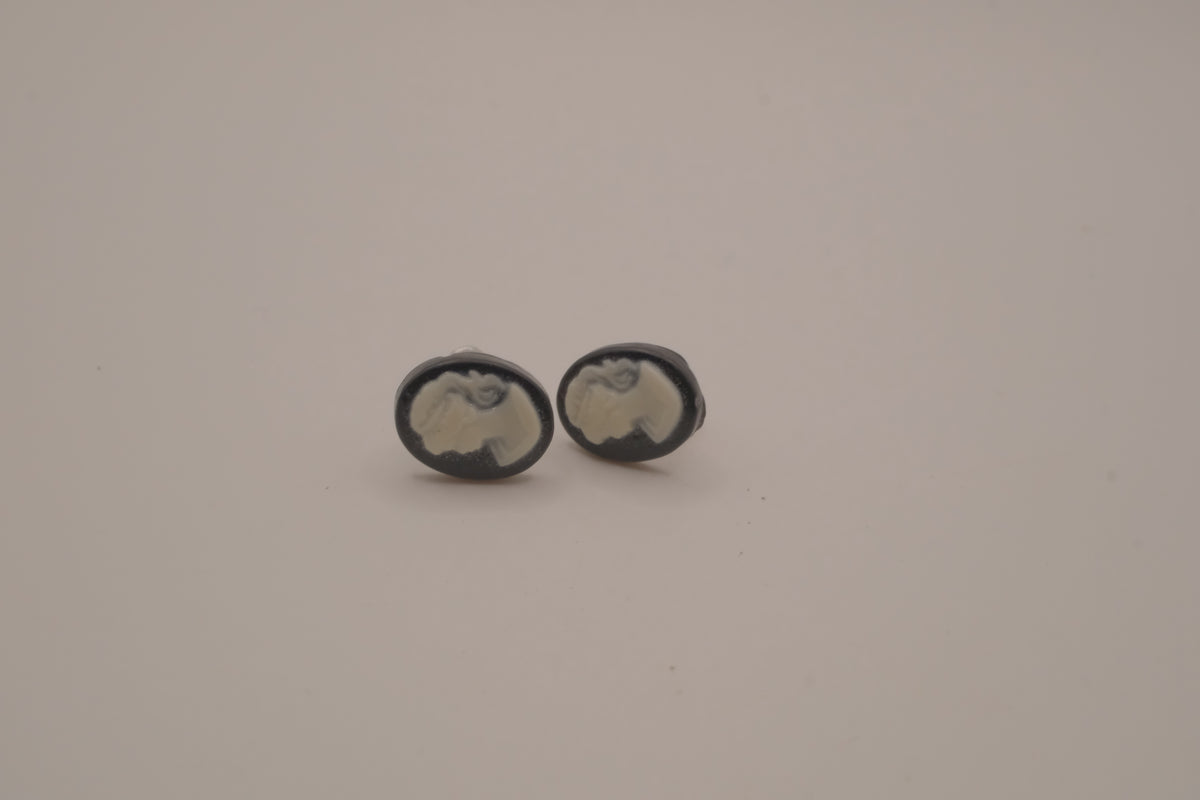 Vintage black and white cameo stud earrings