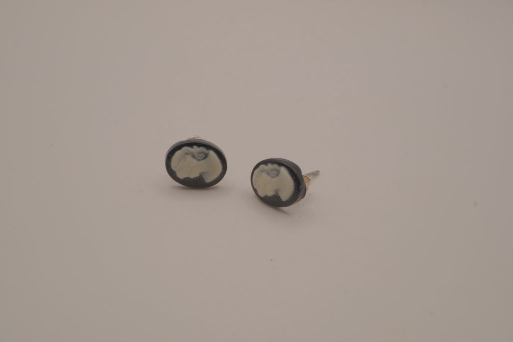 Vintage black and white cameo stud earrings