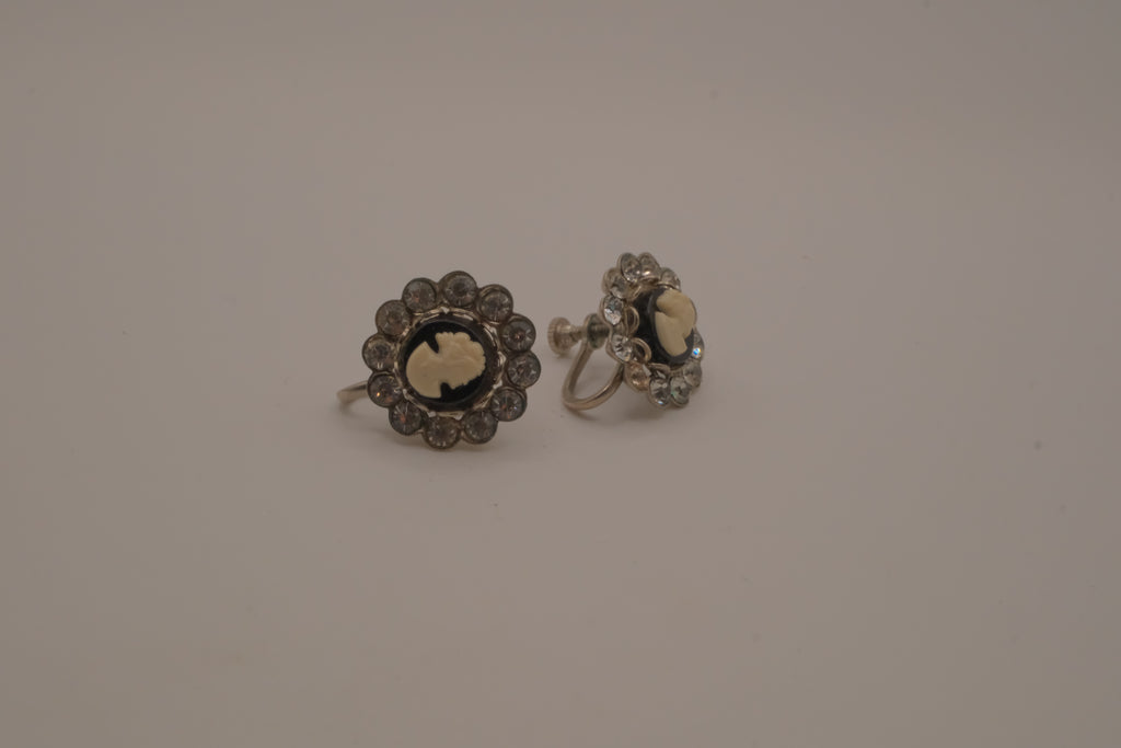 Vintage Silver Cameo screw-back earrings