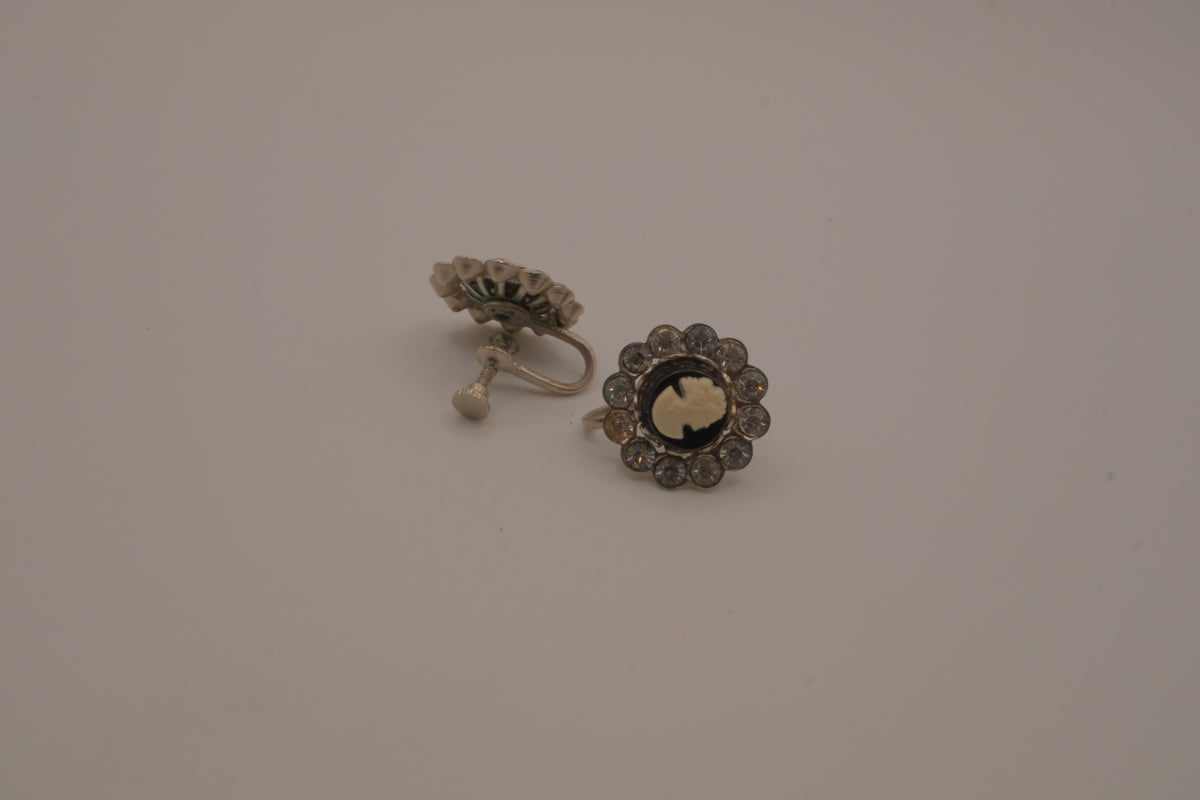 Vintage Silver Cameo screw-back earrings