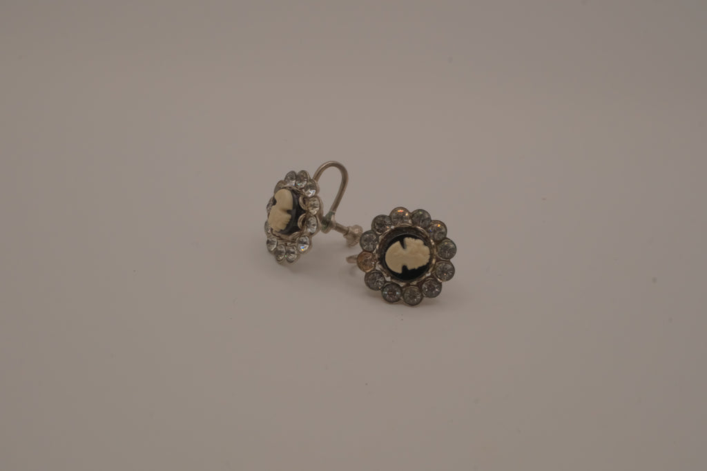 Vintage Silver Cameo screw-back earrings