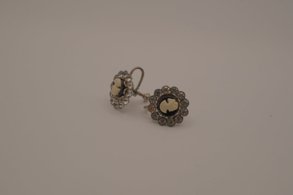 Vintage Silver Cameo screw-back earrings