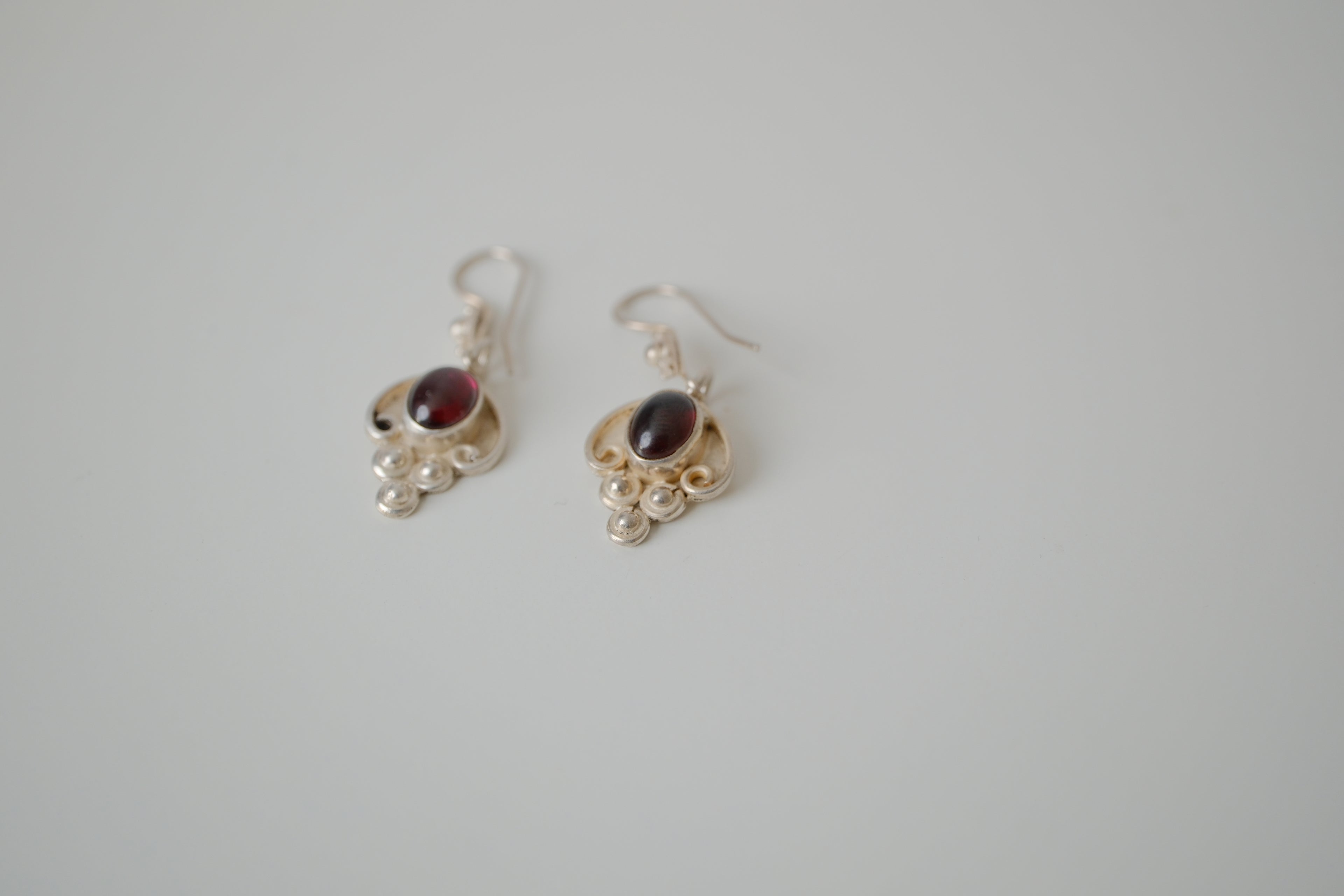 Vintage Sterling silver Garnet dangle earrings