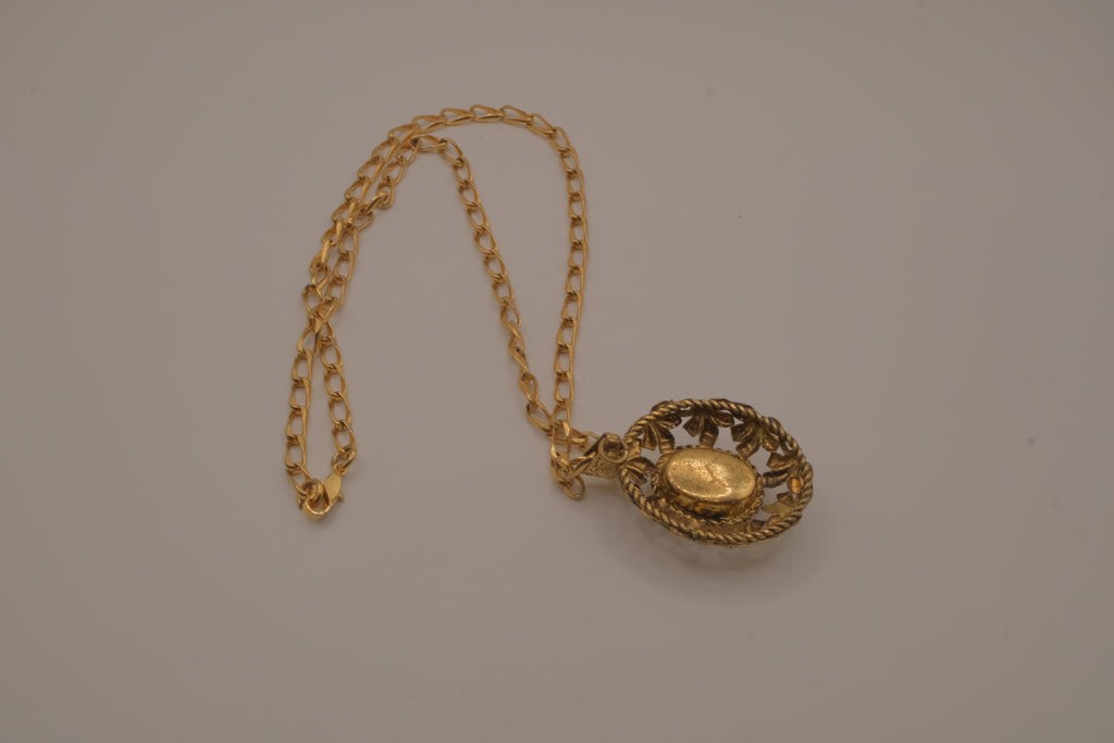 Vintage Amber stone gold necklace