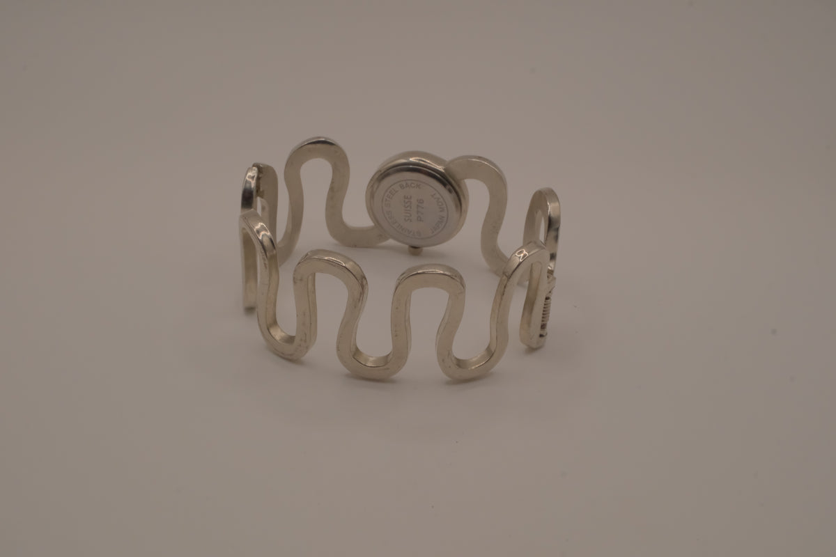 Vintage Suisse silver-tone quartz bangle watch