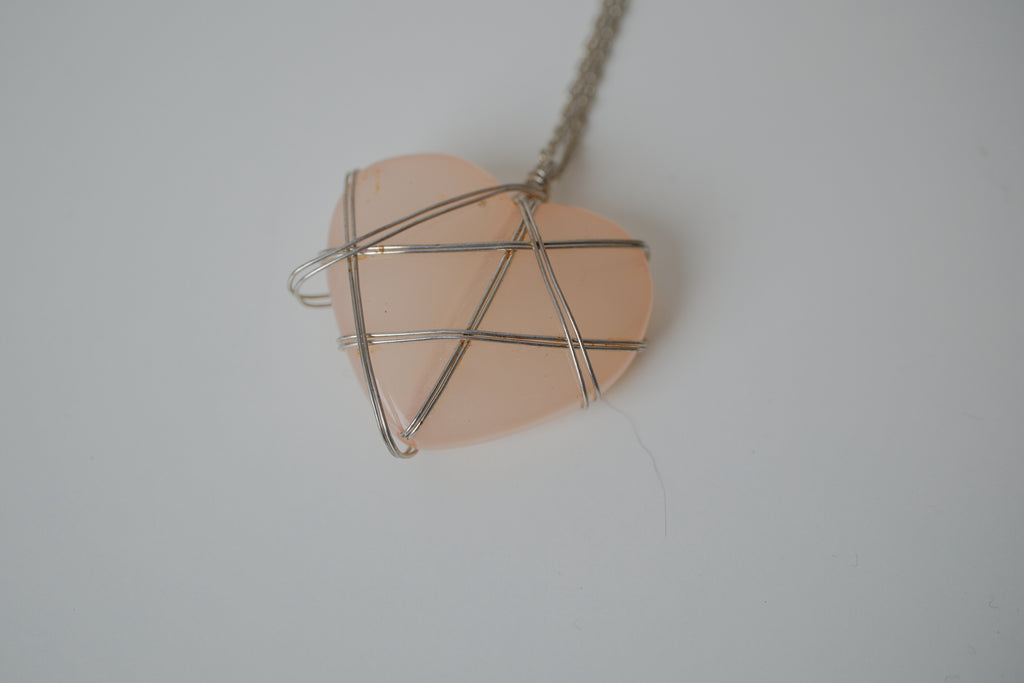 Rose quartz heart pendant necklace