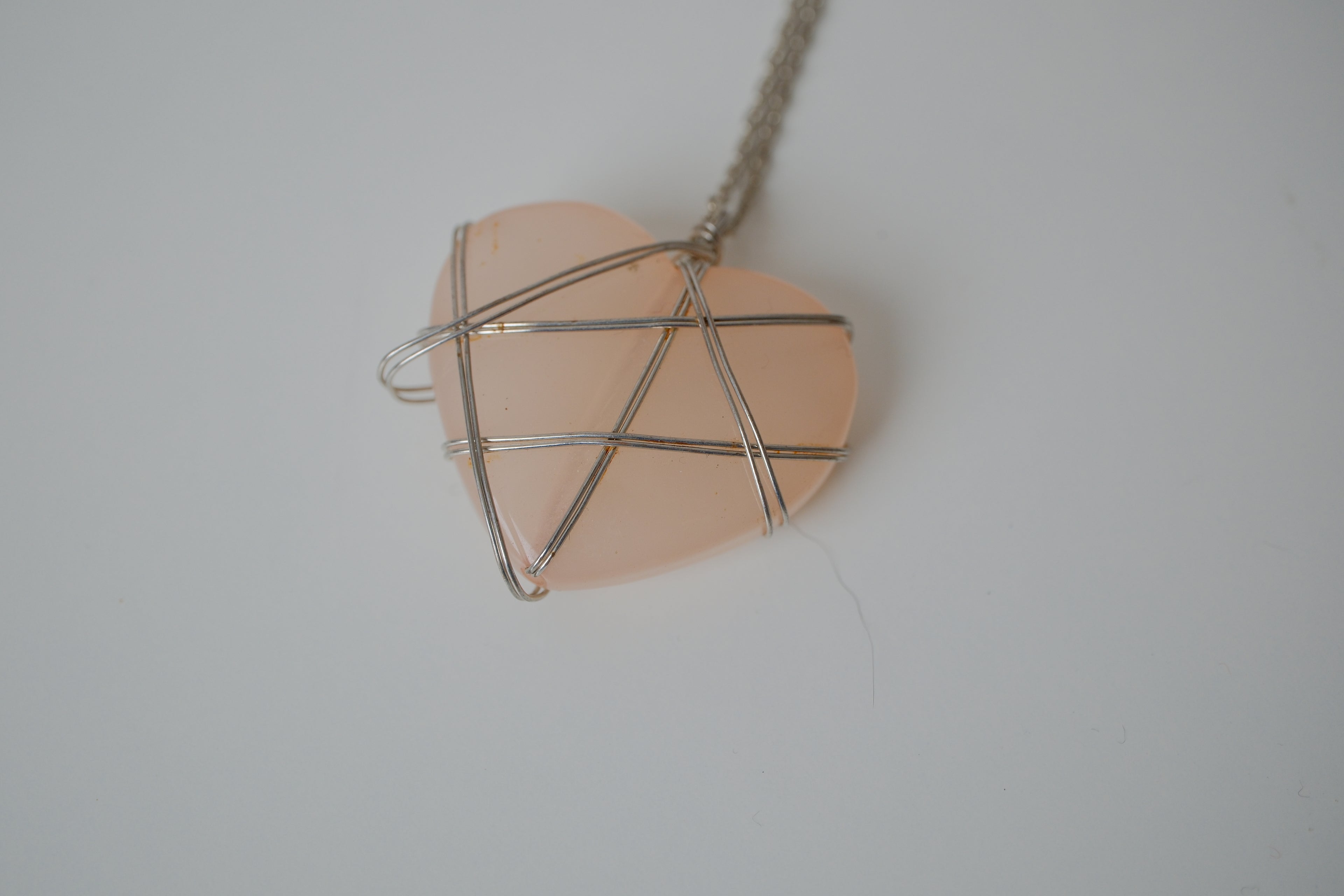 Rose quartz heart pendant necklace
