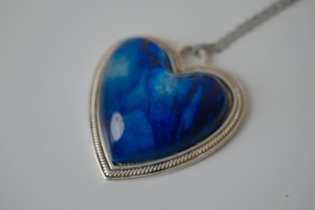 Blue heart pendant necklace
