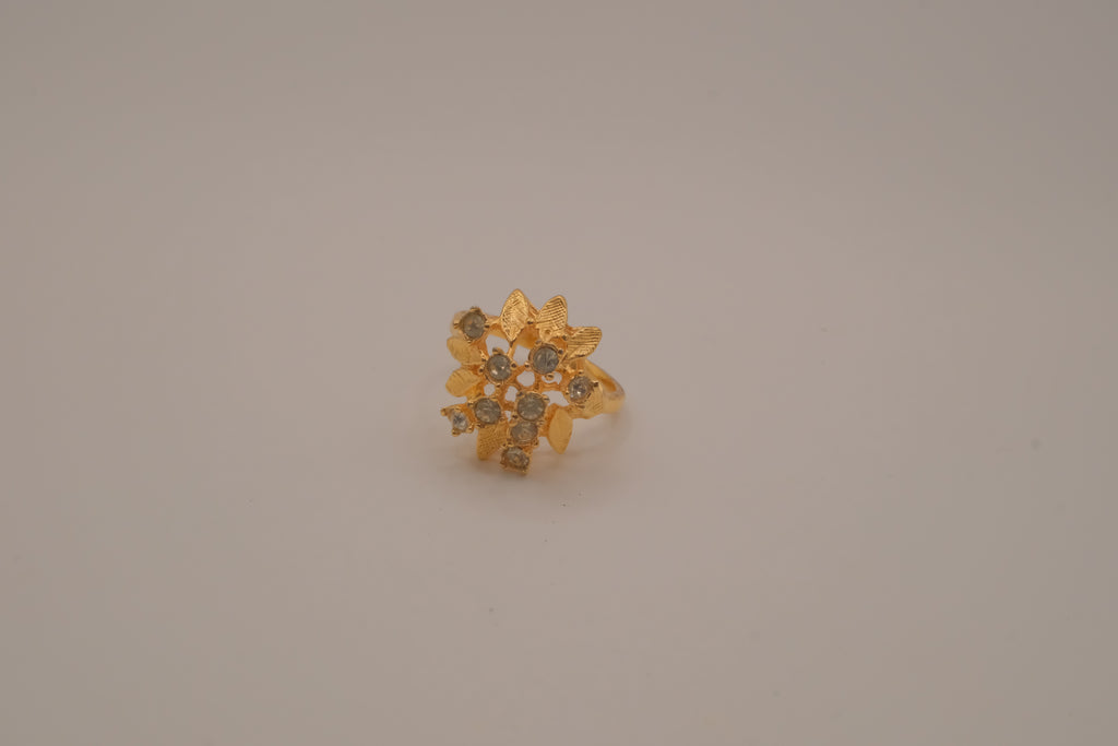 Vintage yellow gold cluster cocktail ring