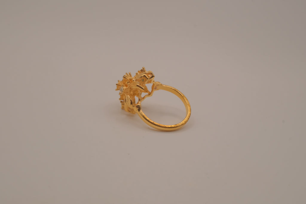 Vintage yellow gold cluster cocktail ring